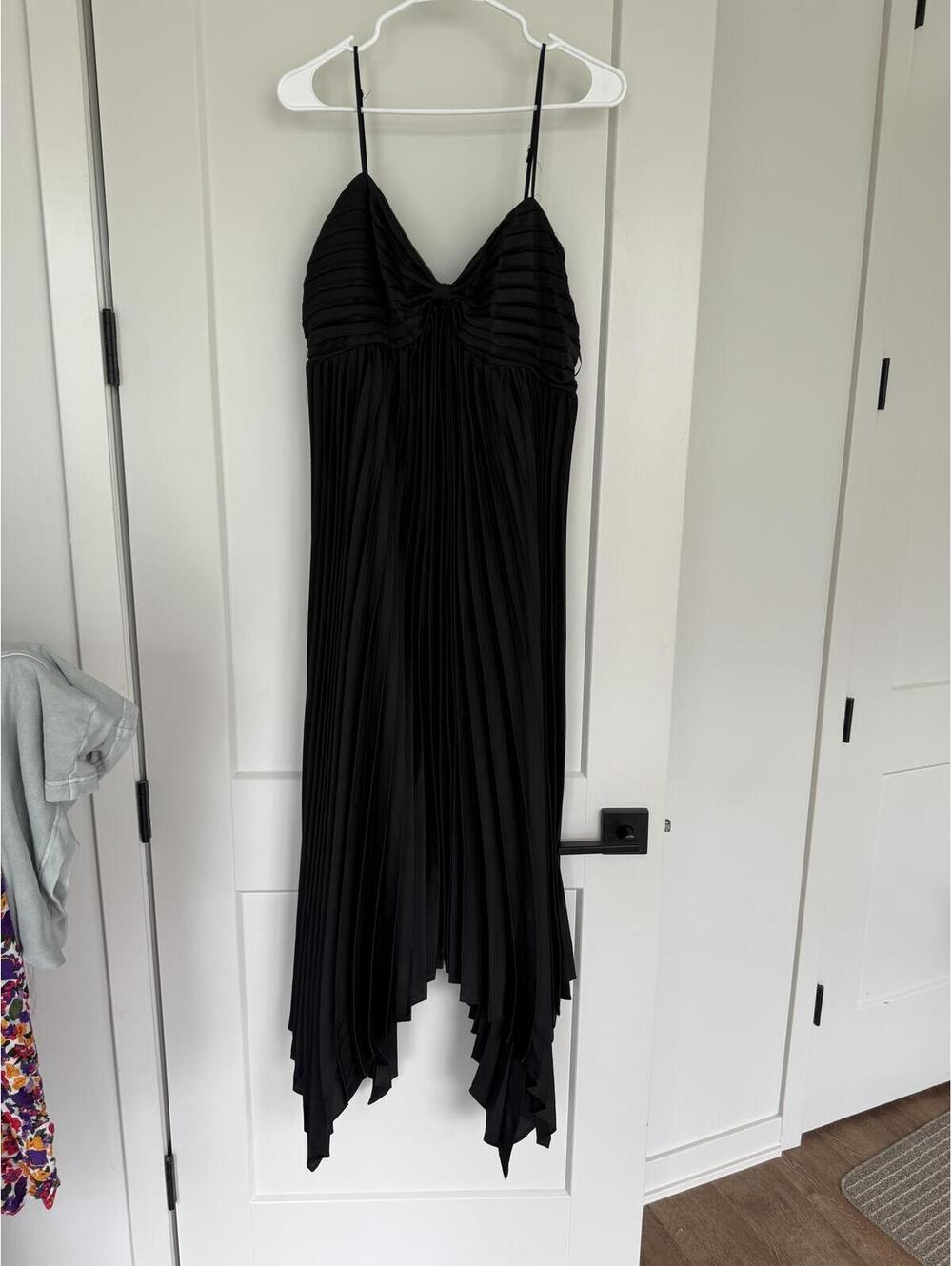 Petal & Pup Black Pleated Spaghetti Strap Dress Size US 16